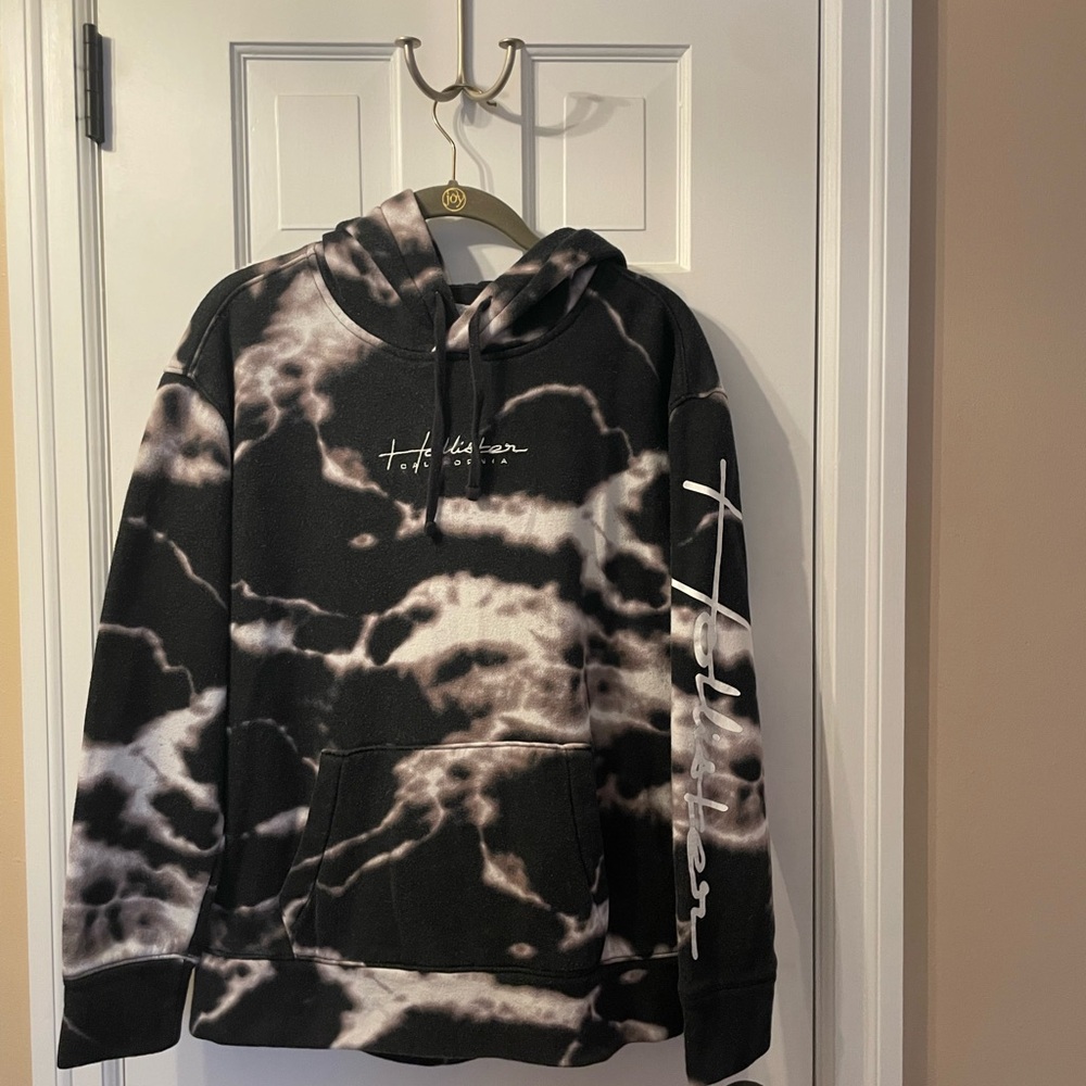Hollister Black and White Tie-Dye Hoodie